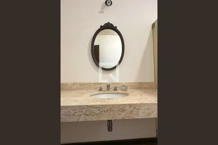 Casa à venda com 1800m², 11 quartos e 8 vagas Casa à venda com 1800m², 11 quartos e 8 vagasBanheiro - Casa 04