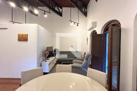 Casa à venda com 1800m², 11 quartos e 8 vagas Casa à venda com 1800m², 11 quartos e 8 vagasSala 09 - Casa 03