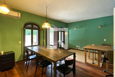 Casa à venda com 1800m², 11 quartos e 8 vagas Casa à venda com 1800m², 11 quartos e 8 vagasSuíte 07 - Casa 04