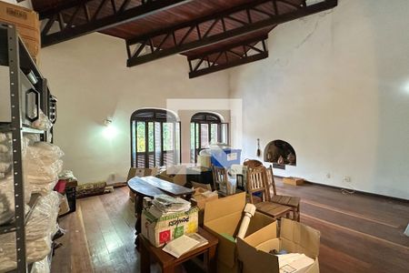 Casa à venda com 1800m², 11 quartos e 8 vagas Casa à venda com 1800m², 11 quartos e 8 vagasSala 10 - Casa 4