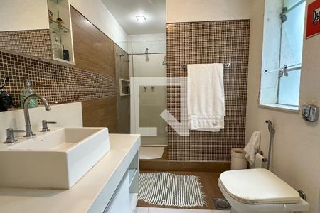 Casa à venda com 1800m², 11 quartos e 8 vagas Casa à venda com 1800m², 11 quartos e 8 vagasSuíte 04 - Casa 01