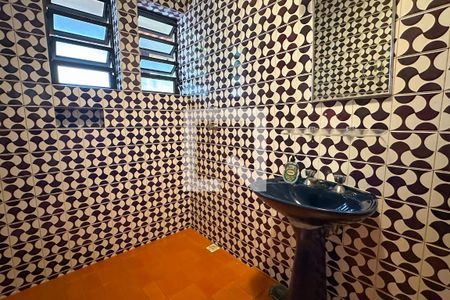 Casa à venda com 1800m², 11 quartos e 8 vagas Casa à venda com 1800m², 11 quartos e 8 vagasBanheiro - Casa 02