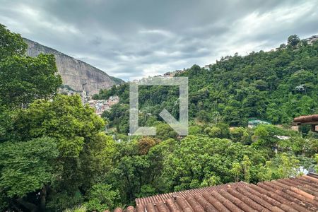 Casa à venda com 1800m², 11 quartos e 8 vagas Casa à venda com 1800m², 11 quartos e 8 vagasSuíte 01 - Casa 01