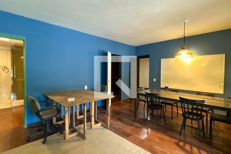 Casa à venda com 1800m², 11 quartos e 8 vagas Casa à venda com 1800m², 11 quartos e 8 vagasSuíte 07 - Casa 04