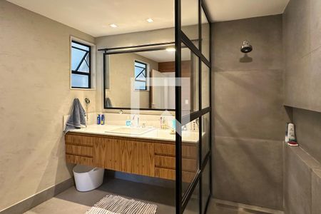 Casa à venda com 1800m², 11 quartos e 8 vagas Casa à venda com 1800m², 11 quartos e 8 vagasSuíte 05 - Casa 02