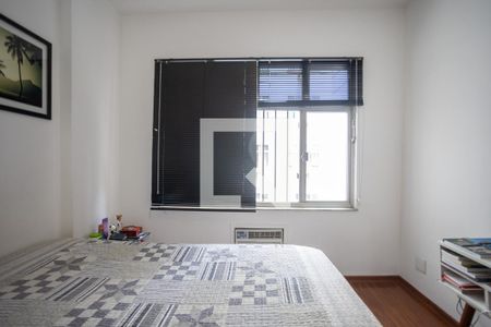 Apartamento à venda com 115m², 3 quartos e 2 vagasQuarto 3