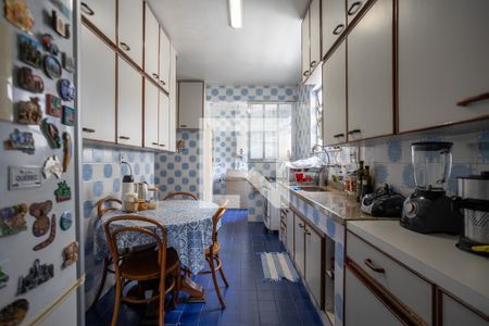 Apartamento à venda com 115m², 3 quartos e 2 vagasCozinha