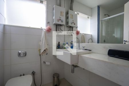Apartamento à venda com 115m², 3 quartos e 2 vagasBanheiro Suite