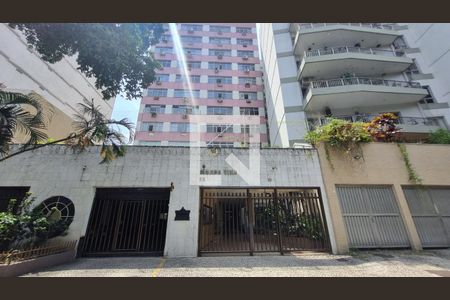 Apartamento à venda com 115m², 3 quartos e 2 vagasFachada