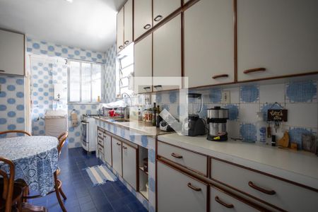 Apartamento à venda com 115m², 3 quartos e 2 vagasCozinha