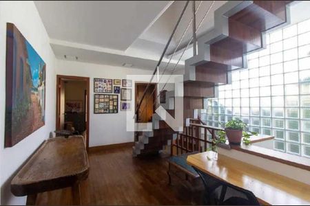 Apartamento à venda com 316m², 6 quartos e 2 vagas