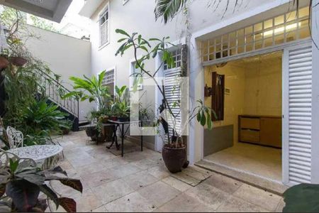 Apartamento à venda com 316m², 6 quartos e 2 vagas