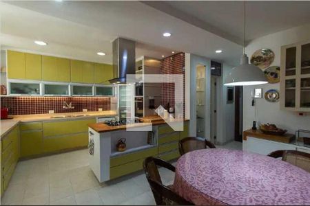 Apartamento à venda com 316m², 6 quartos e 2 vagas