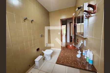 Casa à venda com 690m², 6 quartos e 3 vagas Casa à venda com 690m², 6 quartos e 3 vagasBanheiro Suíte 1