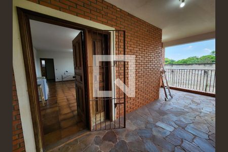 Casa à venda com 690m², 6 quartos e 3 vagas Casa à venda com 690m², 6 quartos e 3 vagasVaranda