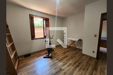 Casa à venda com 690m², 6 quartos e 3 vagas Casa à venda com 690m², 6 quartos e 3 vagasQuarto 3