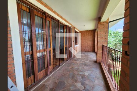 Casa à venda com 690m², 6 quartos e 3 vagas Casa à venda com 690m², 6 quartos e 3 vagasVaranda