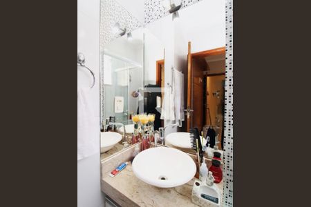 Casa de condomínio à venda com 68m², 2 quartos e 2 vagasBanheiro da Suíte 2