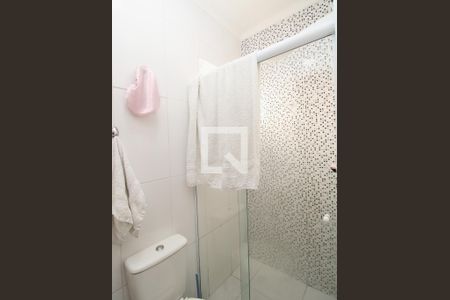 Casa de condomínio à venda com 68m², 2 quartos e 2 vagasBanheiro da Suíte 1