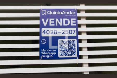 Casa à venda com 300m², 3 quartos e 2 vagas Casa à venda com 300m², 3 quartos e 2 vagasPlaca