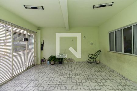 Casa à venda com 300m², 3 quartos e 2 vagas Casa à venda com 300m², 3 quartos e 2 vagasGaragem