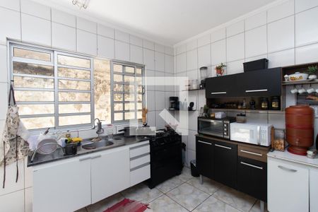 Casa à venda com 300m², 3 quartos e 2 vagas Casa à venda com 300m², 3 quartos e 2 vagasCozinha