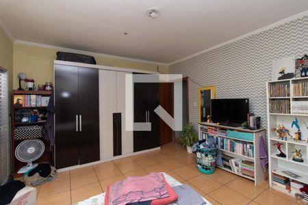 Casa à venda com 300m², 3 quartos e 2 vagas Casa à venda com 300m², 3 quartos e 2 vagasQuarto Suíte