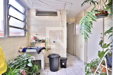 Apartamento à venda com 129m², 2 quartos e 1 vaga Apartamento à venda com 129m², 2 quartos e 1 vagaLavanderia