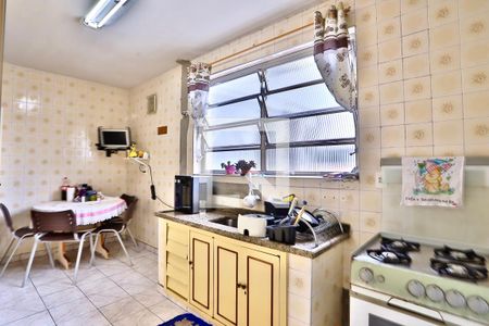 Apartamento à venda com 129m², 2 quartos e 1 vaga Apartamento à venda com 129m², 2 quartos e 1 vagaCozinha