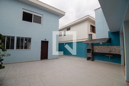 Casa à venda com 249m², 3 quartos e 4 vagas Casa à venda com 249m², 3 quartos e 4 vagasQuintal / Churrasqueira / Salão de Festas