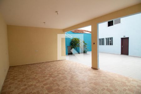 Casa à venda com 249m², 3 quartos e 4 vagas Casa à venda com 249m², 3 quartos e 4 vagasSalão de Festas