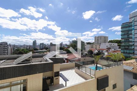 Apartamento à venda com 262m², 4 quartos e 3 vagas Apartamento à venda com 262m², 4 quartos e 3 vagasCobertura - Vista da suíte 4