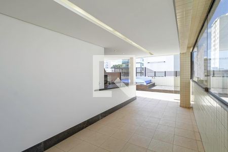 Apartamento à venda com 262m², 4 quartos e 3 vagas Apartamento à venda com 262m², 4 quartos e 3 vagasCobertura