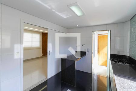 Apartamento à venda com 262m², 4 quartos e 3 vagas Apartamento à venda com 262m², 4 quartos e 3 vagasCozinha