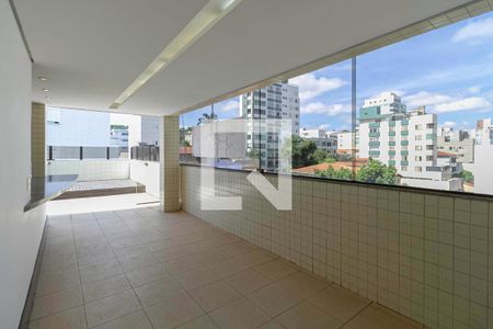 Apartamento à venda com 262m², 4 quartos e 3 vagas Apartamento à venda com 262m², 4 quartos e 3 vagasCobertura