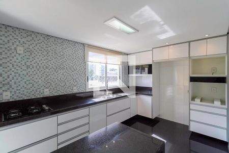 Apartamento à venda com 262m², 4 quartos e 3 vagas Apartamento à venda com 262m², 4 quartos e 3 vagasCozinha