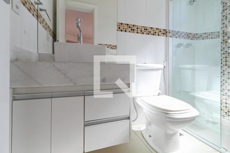 Apartamento à venda com 262m², 4 quartos e 3 vagas Apartamento à venda com 262m², 4 quartos e 3 vagasBanheiro da suíte 1