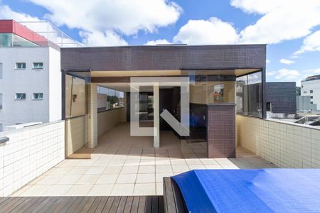 Apartamento à venda com 262m², 4 quartos e 3 vagas Apartamento à venda com 262m², 4 quartos e 3 vagasCobertura