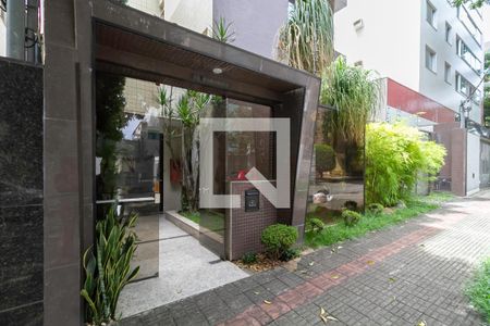 Apartamento à venda com 262m², 4 quartos e 3 vagas Apartamento à venda com 262m², 4 quartos e 3 vagasFachada