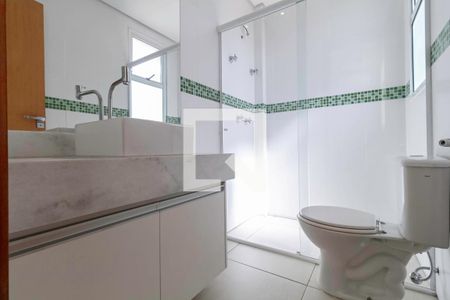 Apartamento à venda com 262m², 4 quartos e 3 vagas Apartamento à venda com 262m², 4 quartos e 3 vagasCobertura - Banheiro da suíte 4