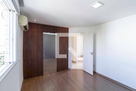 Apartamento à venda com 262m², 4 quartos e 3 vagas Apartamento à venda com 262m², 4 quartos e 3 vagasSuíte 3