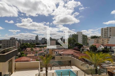 Apartamento à venda com 262m², 4 quartos e 3 vagas Apartamento à venda com 262m², 4 quartos e 3 vagasCobertura - Vista