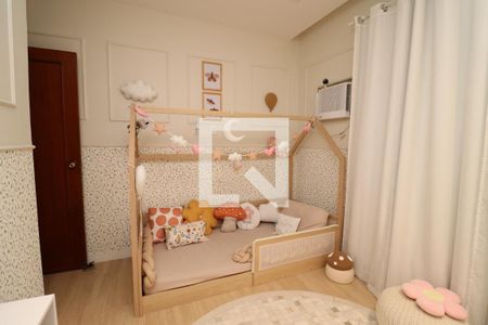 Apartamento à venda com 200m², 3 quartos e 2 vagasQuarto 2