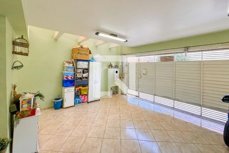 Casa à venda com 115m², 3 quartos e 3 vagas Casa à venda com 115m², 3 quartos e 3 vagasGaragem