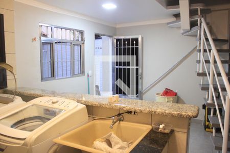 Casa à venda com 180m², 4 quartos e 2 vagasCozinha da edícula