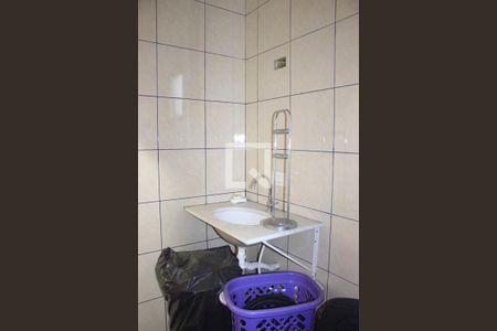 Casa à venda com 180m², 4 quartos e 2 vagasBanheiro da edícula