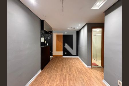Sala de apartamento para alugar com 2 quartos, 50m² em Utinga, Santo André