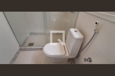 Casa à venda com 486m², 4 quartos e 4 vagas Casa à venda com 486m², 4 quartos e 4 vagasBanheiro Suíte 3