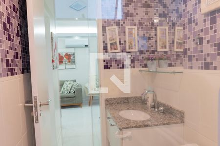 Apartamento à venda com 62m², 2 quartos e 1 vaga Apartamento à venda com 62m², 2 quartos e 1 vagaBanheiro