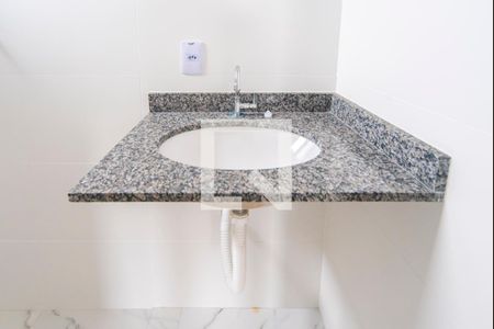 Apartamento à venda com 56m², 2 quartos e 1 vaga Apartamento à venda com 56m², 2 quartos e 1 vagaBanheiro do Quarto 2